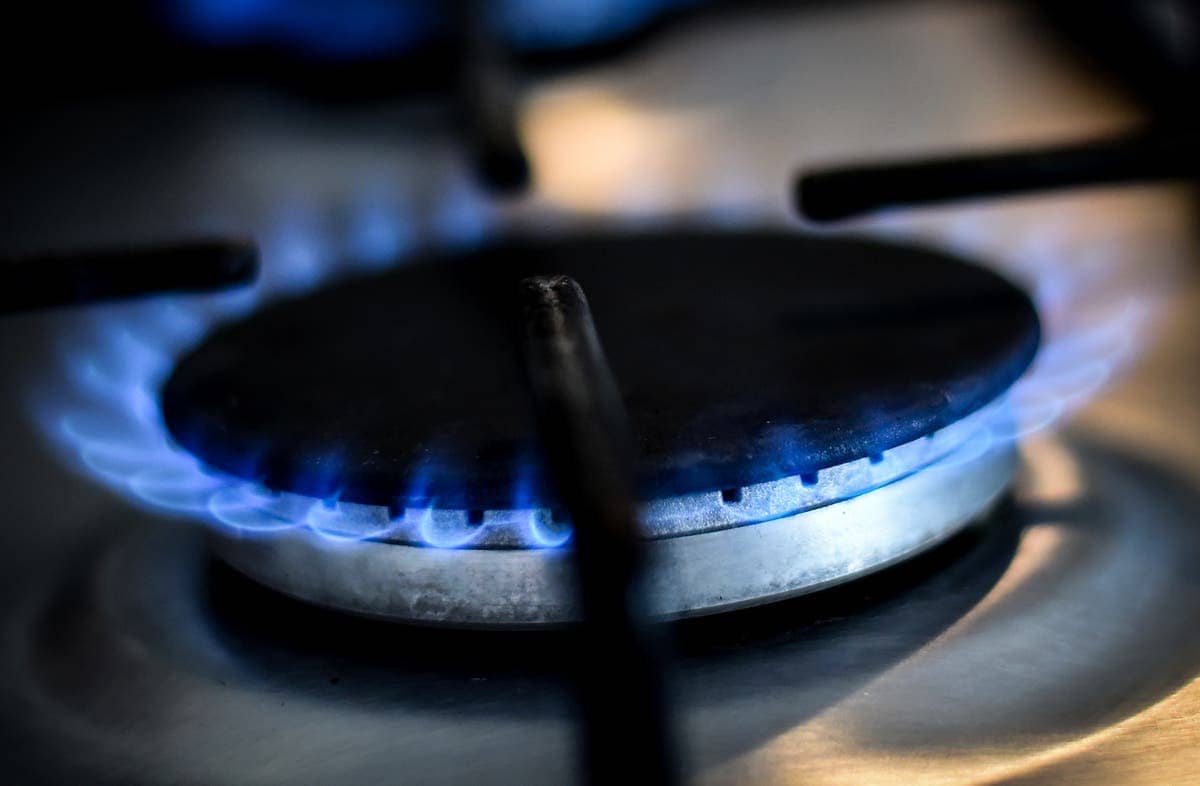 Price cap predictions hiked again in fresh £5,300 warning on bills