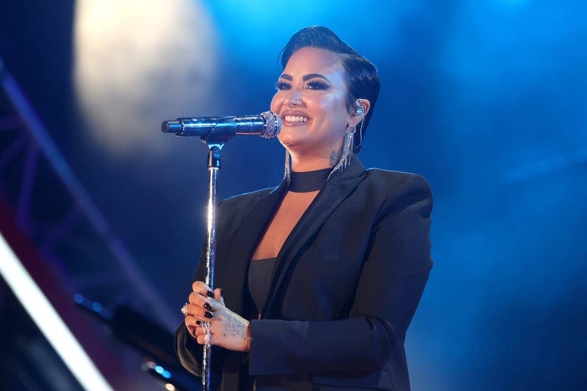 Demi Lovato explains why she’s now using pronouns she/her again